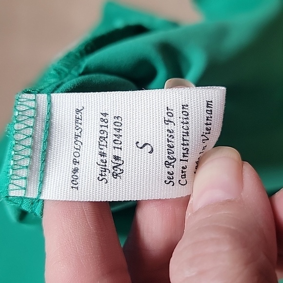 Mine Size S Green Ruched Side Cap Sleeve Blouse, Excellent Used Condition - Picture 11 of 11